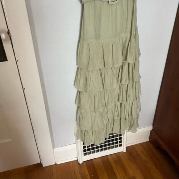 & Other Stories Layered Belted Strapless Midi Dress in Light Green - Picture 5 of 8
